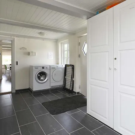 Hébergement de vacances Two-bedroom Holiday In Hemmet 19 *