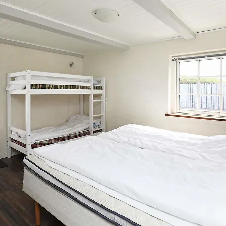 Two-bedroom Holiday In Hemmet 19 * Fjaltring